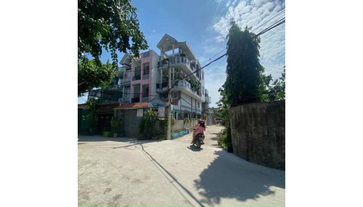 Bán Gấp Đất Thổ Cư 92m2, Vị Trí Lô Góc, Thới An 8, Quận 12, Chỉ 3.45 Tỷ.